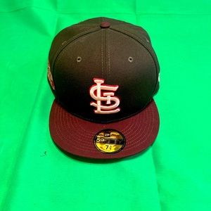 Stl fitted cap